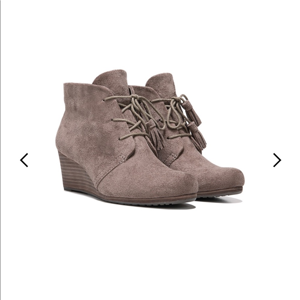 Dr. Scholl’s Dakota wedge booties